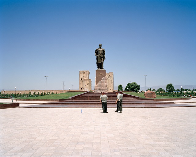 marco-barbieri-water-in-the-desert-soldiers